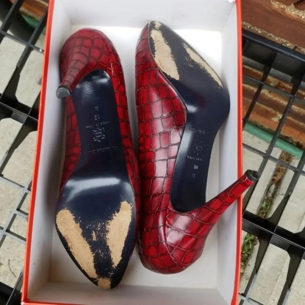 Claudia Ciuti Burgundy Faux Croc pumps 10 - Picture 3 of 8